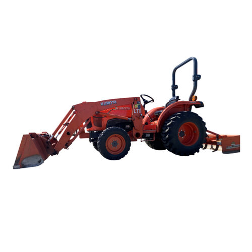 Kubota L2600 Tractor w/ Box Blade